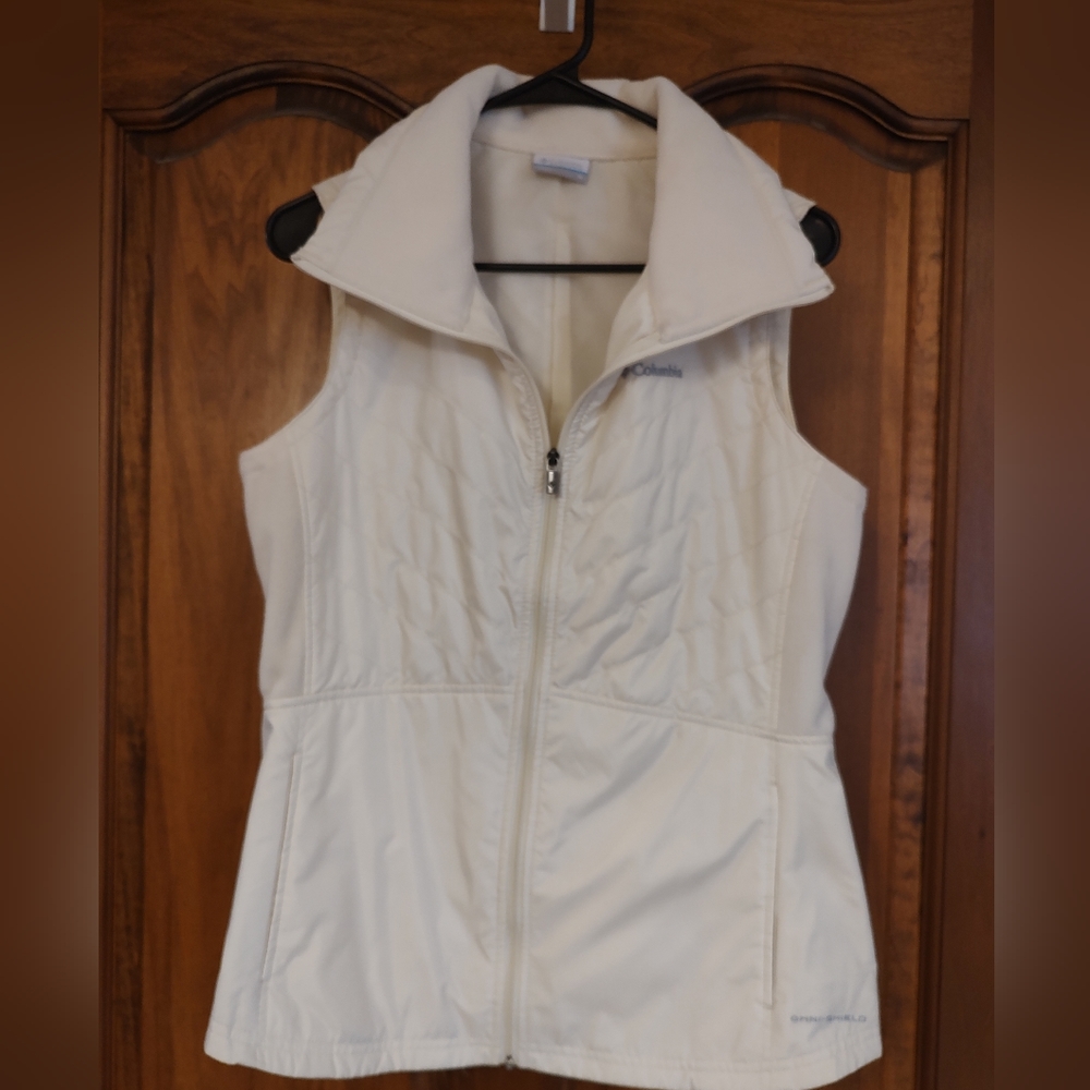 Columbia quilted vest
